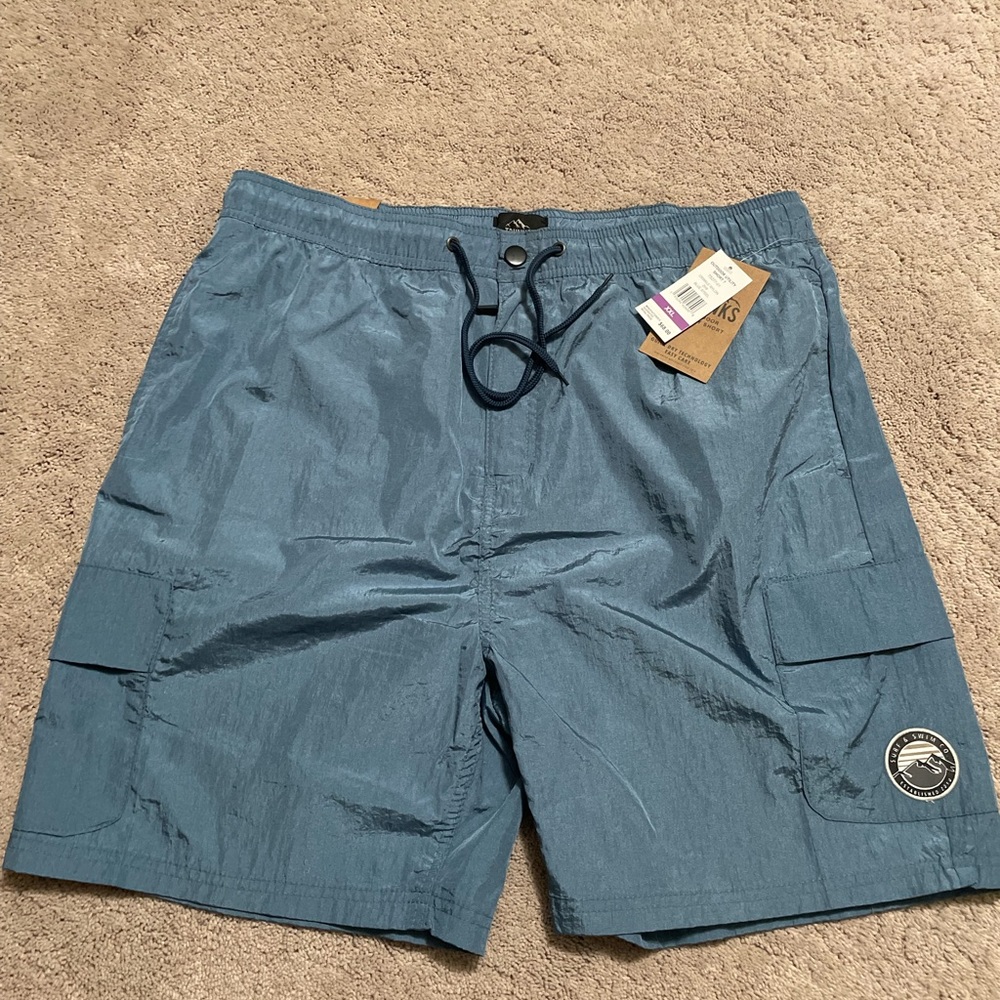 Trunks utility shorts men’s size XXL NWT